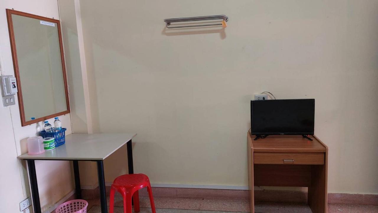 Sataya Apartment Maha Sarakham Esterno foto
