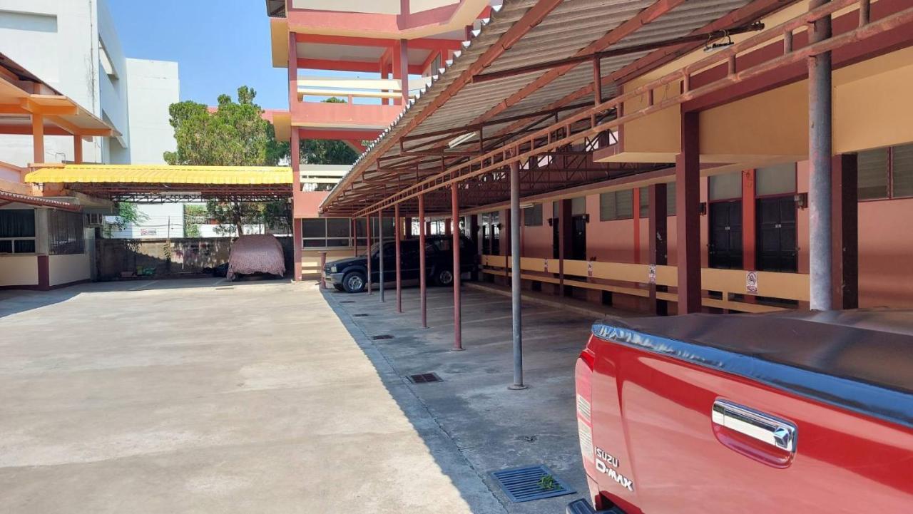 Sataya Apartment Maha Sarakham Esterno foto